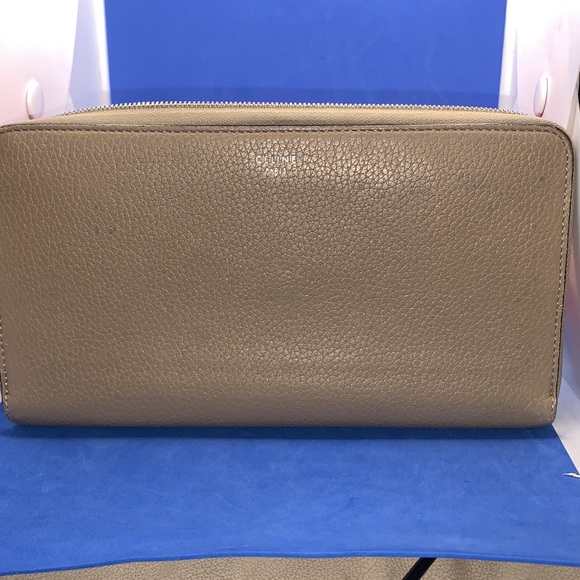 Celine Wallet continental  Large Zip Around Wallet Calfskin 
By Phoebe Philo - Picture 14 of 15